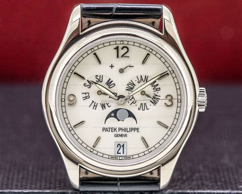 patek philippe complications annual calendar 5146g-001|Patek Philippe Annual Calendar 5146G.